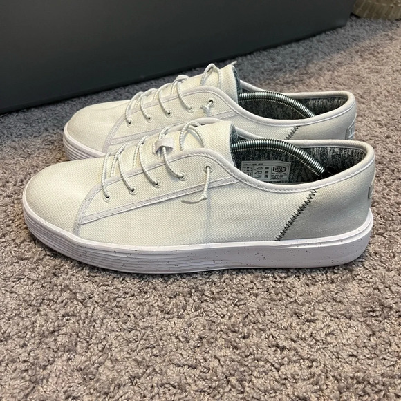 Hey Dude men’s Cody bright white sneaker size *12 - Picture 2 of 7